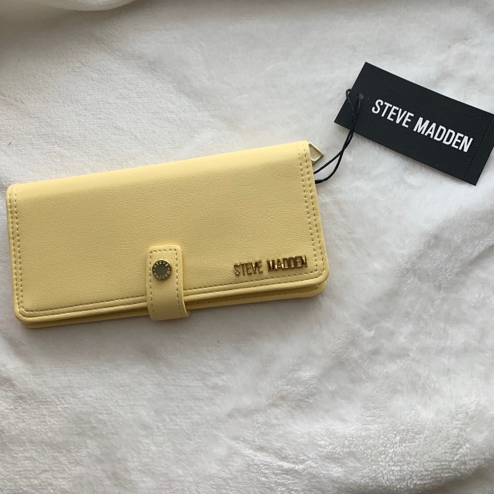Steve Madden Ballen Lemon Bifold Wallet